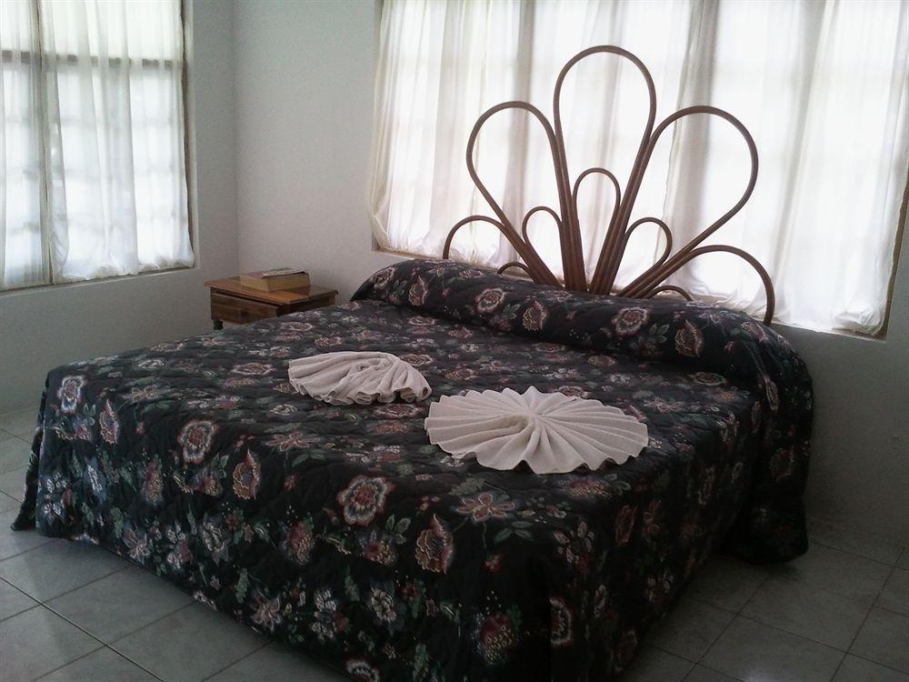 Pure Oasis Resort Negril Exterior photo