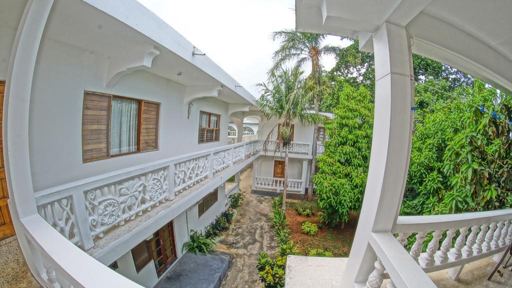 Pure Oasis Resort Negril Exterior photo